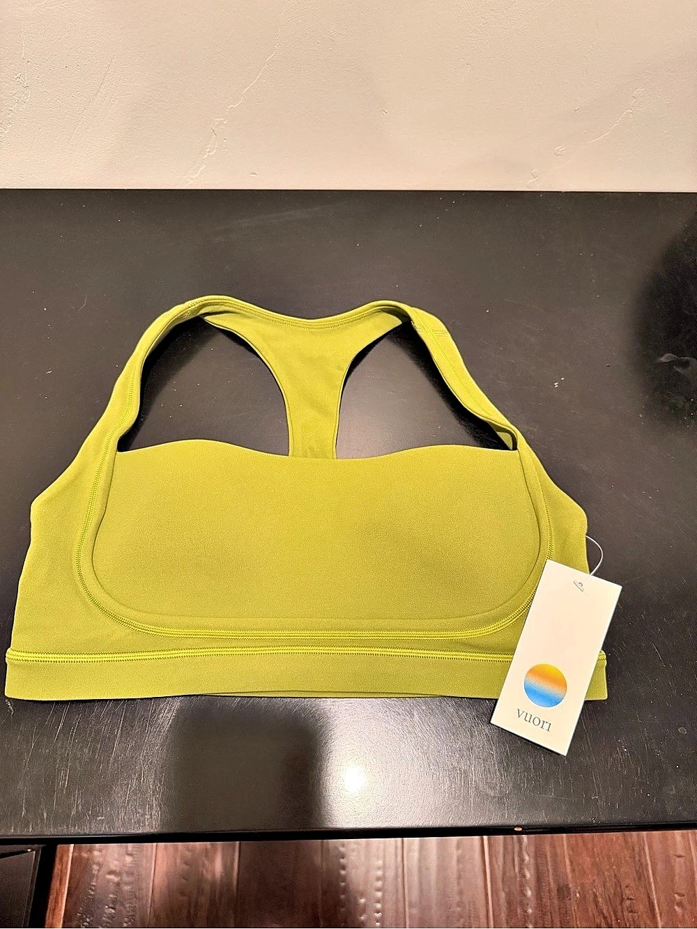 Vuori AllTheFeels Linework Bra Athletic Bra in Meadow Size Medium NWT